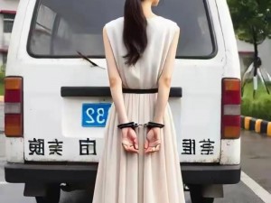 全新美女白丝裙子，脚镣手铐配饰，时尚外出装